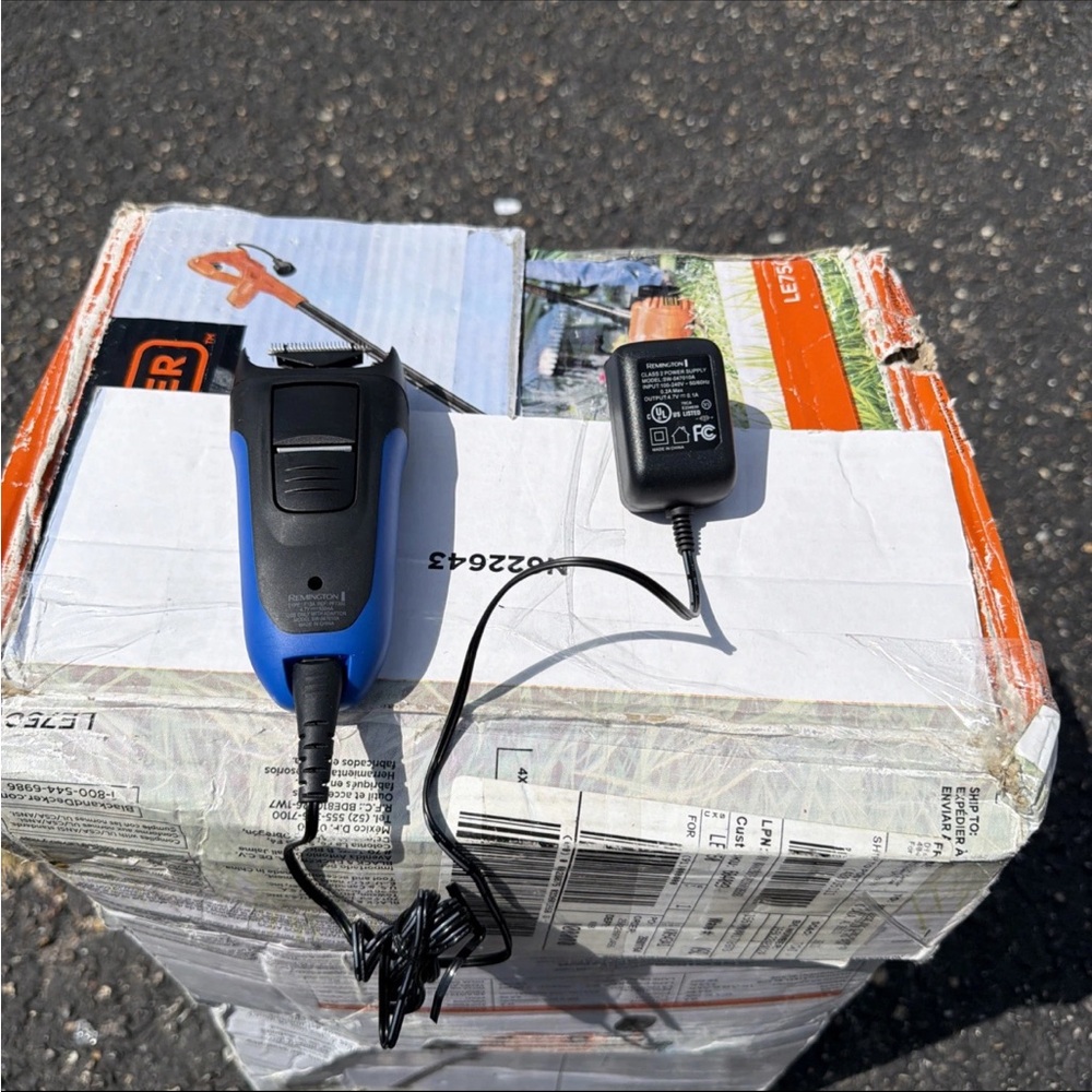 Remington F4 Foil Shaver WITH CHARGER SW-047010A